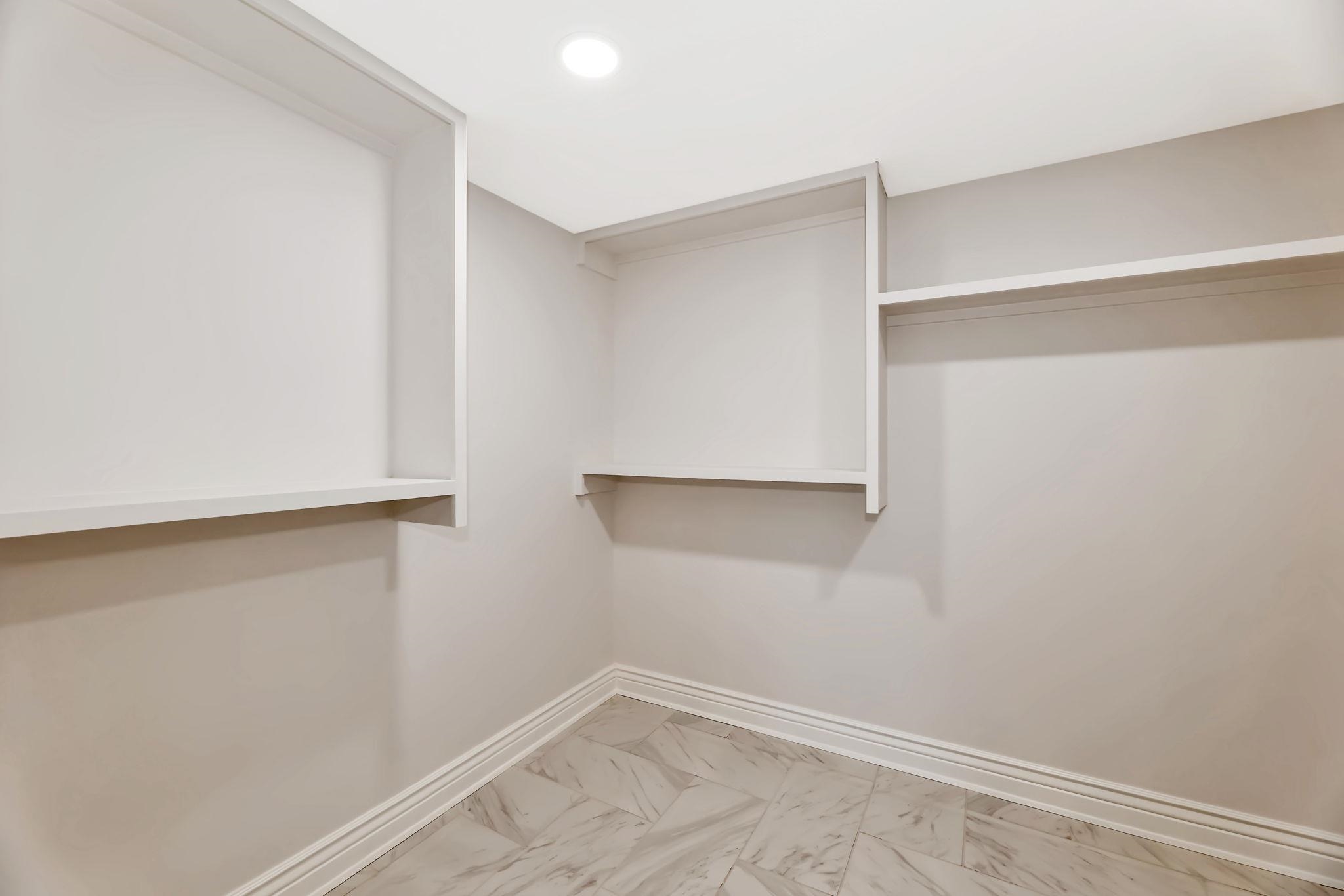 Andover, Kansas 67002, United States, 4 Bedrooms Bedrooms, ,3 BathroomsBathrooms,Residential,Pending,67735