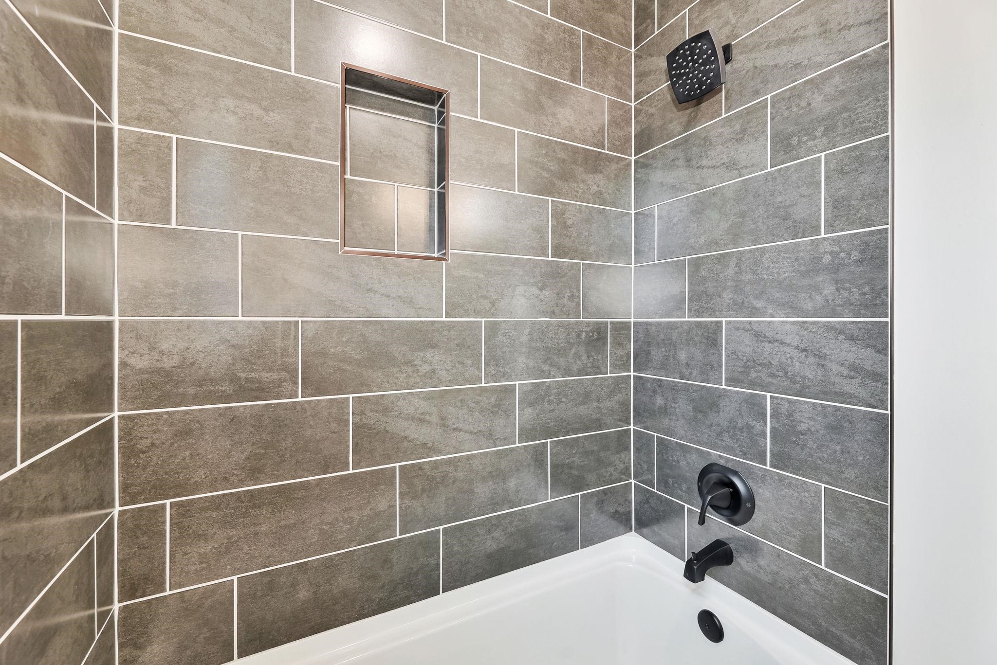 Andover, Kansas 67002, United States, 4 Bedrooms Bedrooms, ,3 BathroomsBathrooms,Residential,Pending,67735