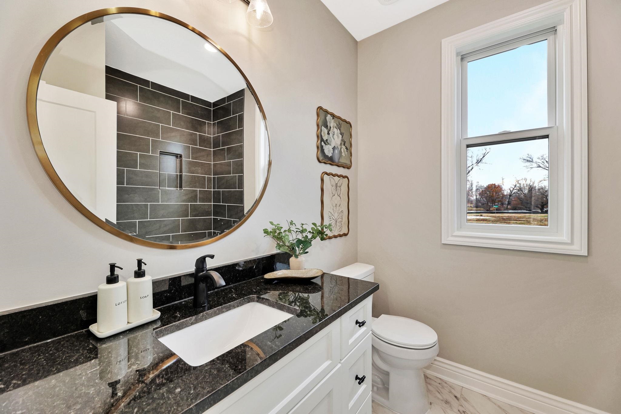 Andover, Kansas 67002, United States, 4 Bedrooms Bedrooms, ,3 BathroomsBathrooms,Residential,Pending,67735