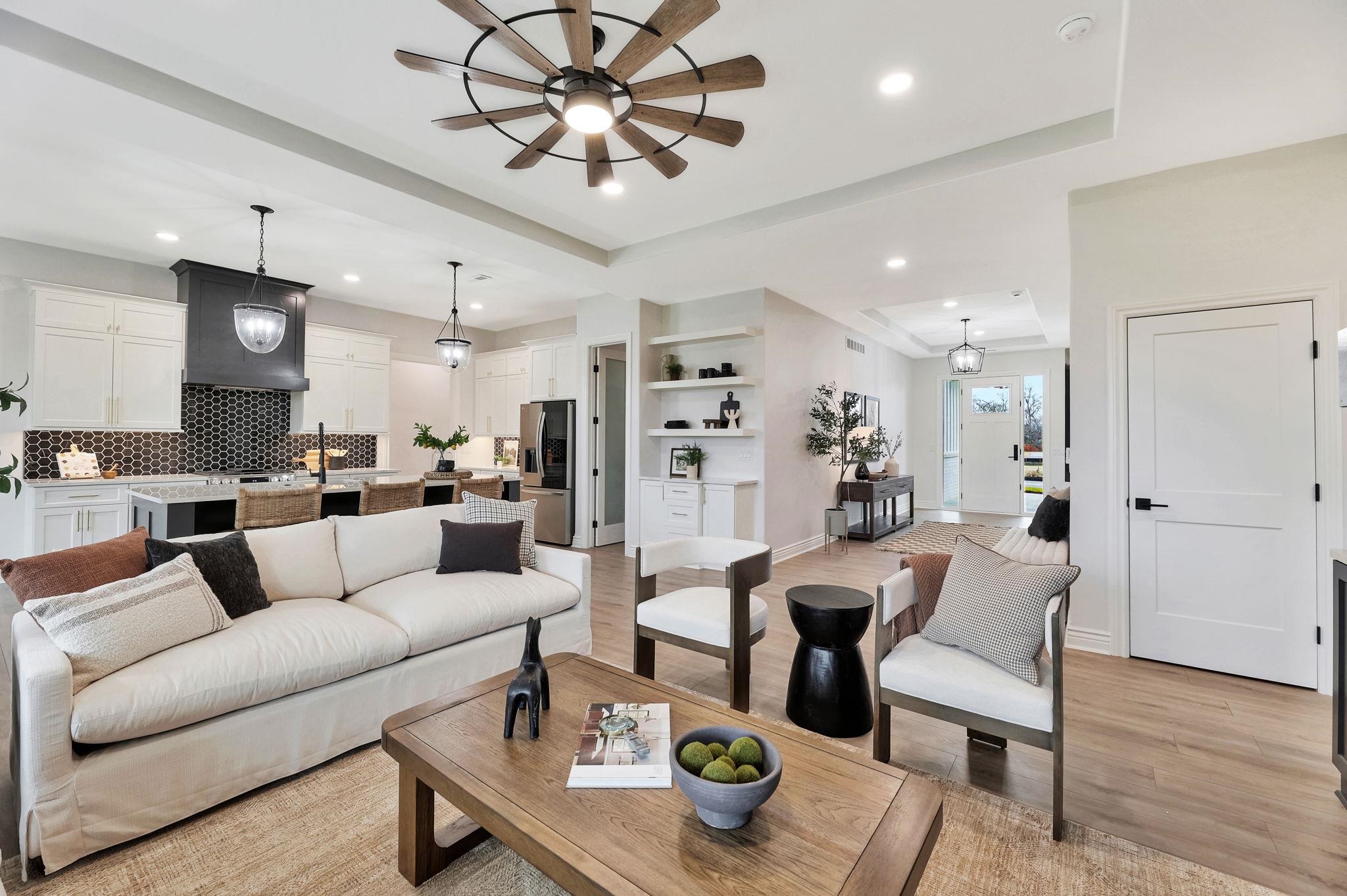 Andover, Kansas 67002, United States, 4 Bedrooms Bedrooms, ,3 BathroomsBathrooms,Residential,Pending,67735