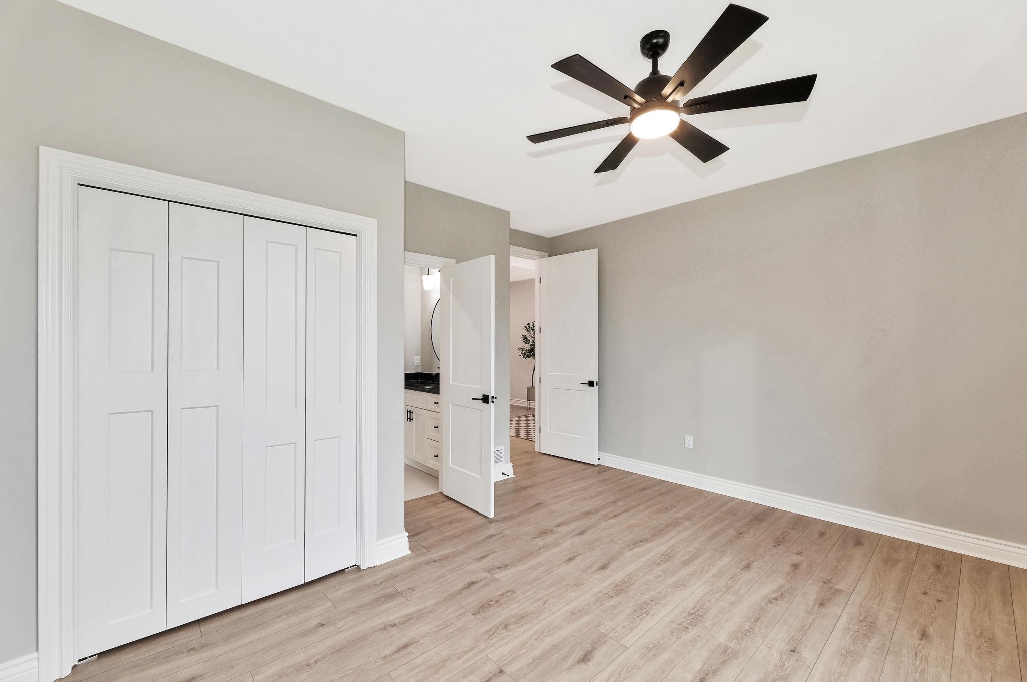 Andover, Kansas 67002, United States, 4 Bedrooms Bedrooms, ,3 BathroomsBathrooms,Residential,Pending,67735