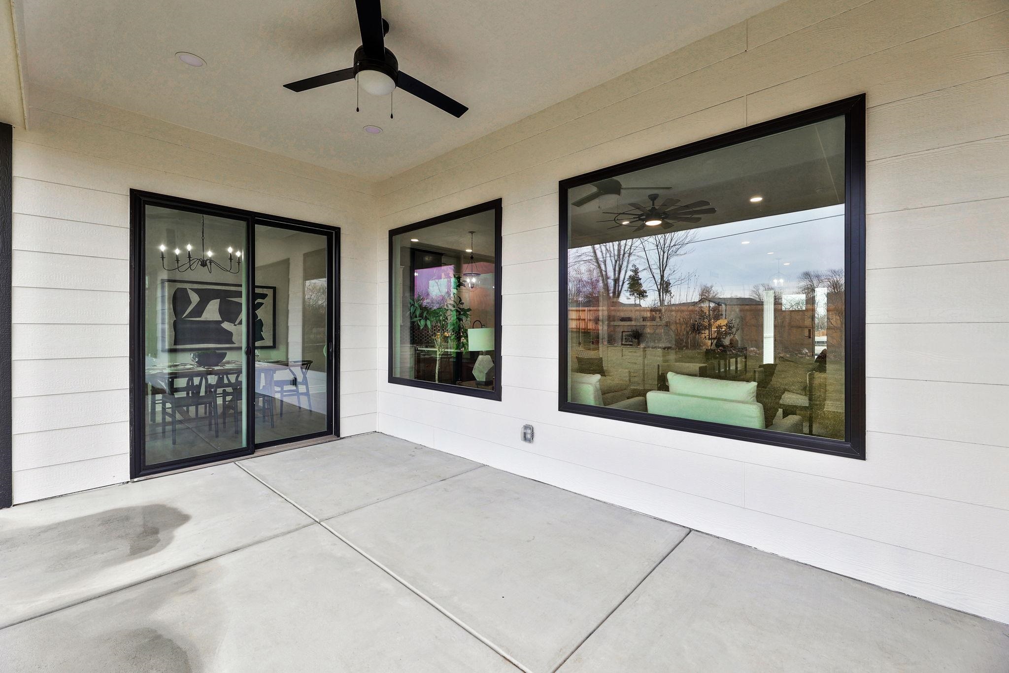 Andover, Kansas 67002, United States, 4 Bedrooms Bedrooms, ,3 BathroomsBathrooms,Residential,Pending,67735