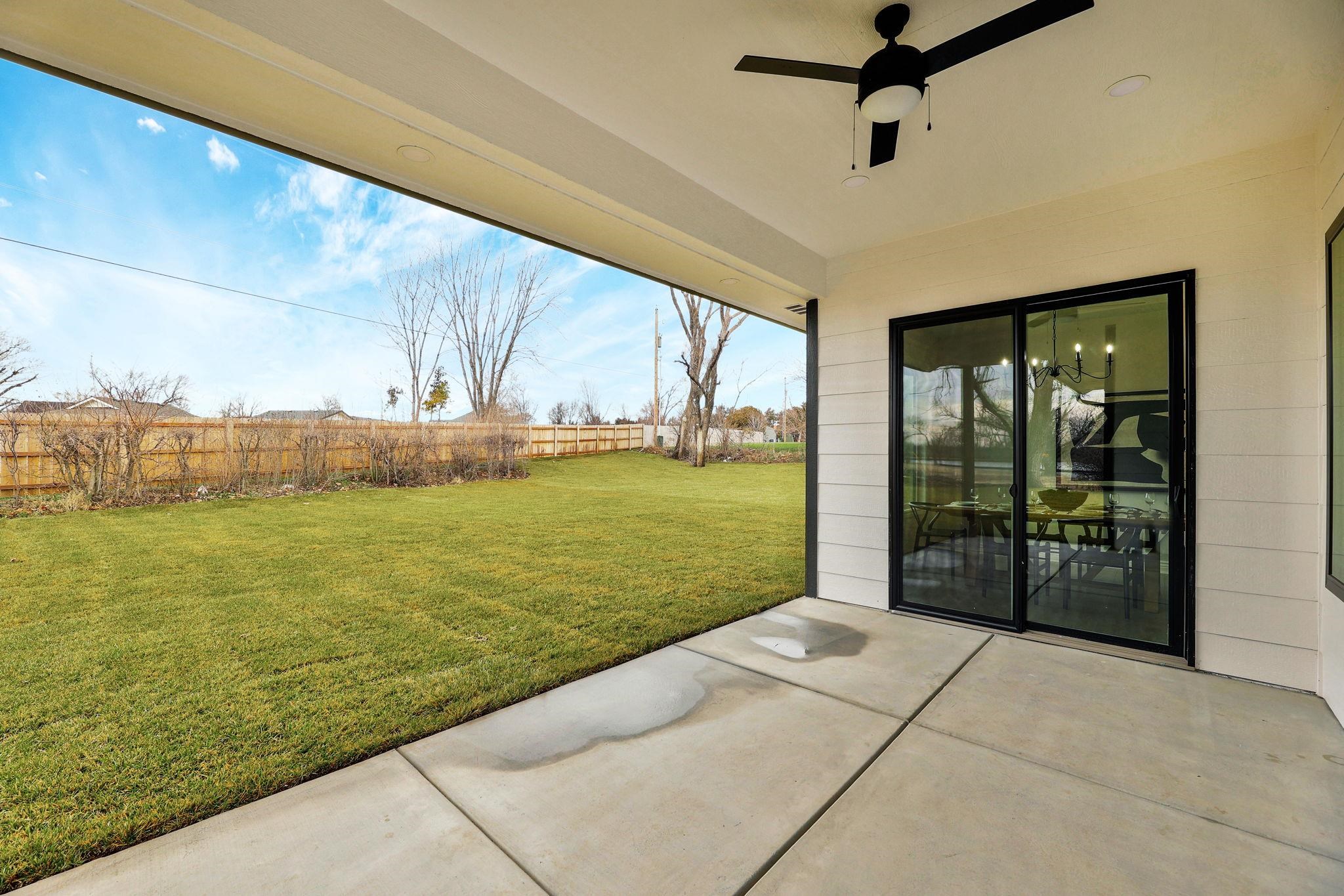 Andover, Kansas 67002, United States, 4 Bedrooms Bedrooms, ,3 BathroomsBathrooms,Residential,Pending,67735