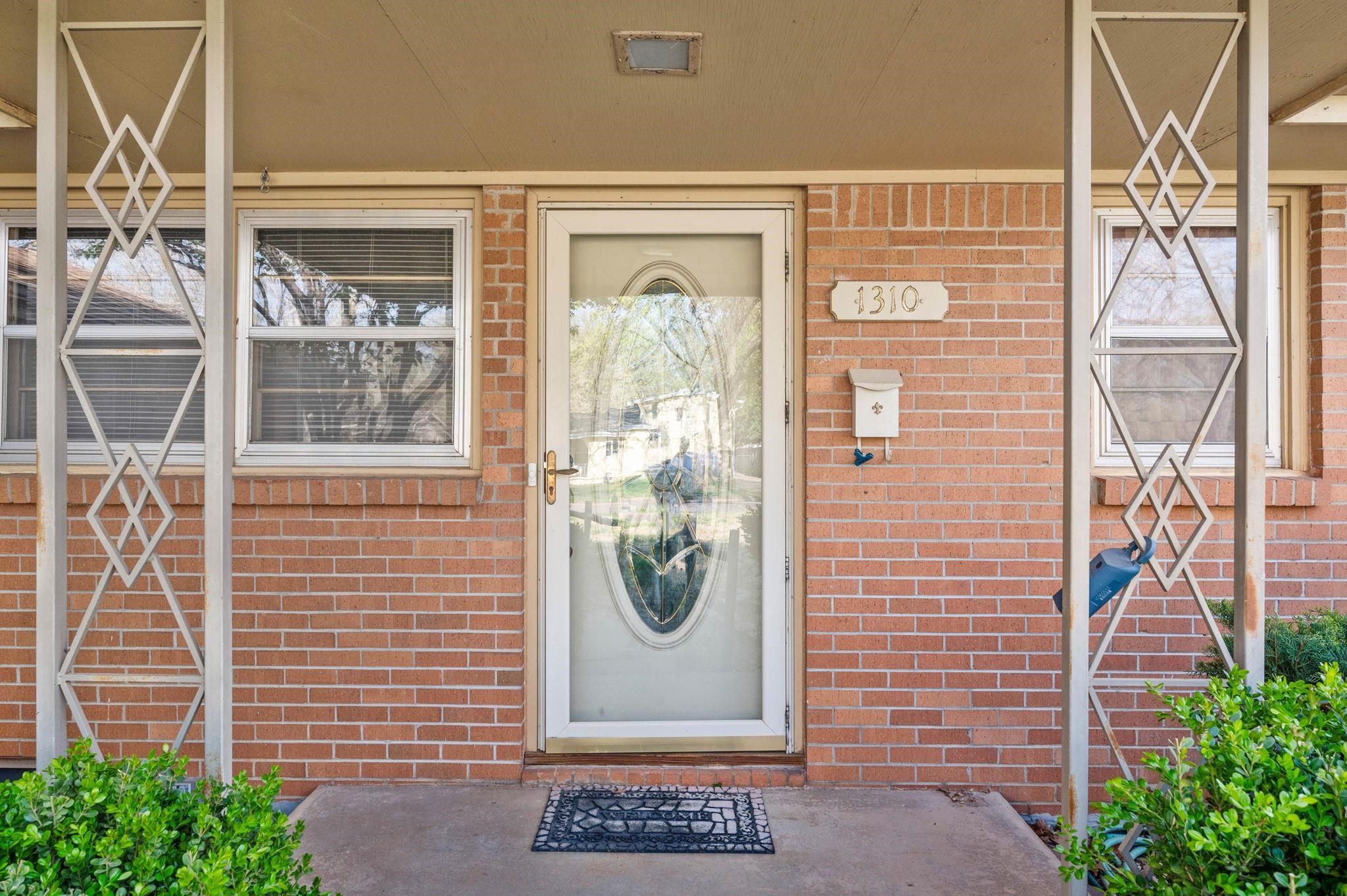 1310 N Westview Dr, Derby, Kansas image 2
