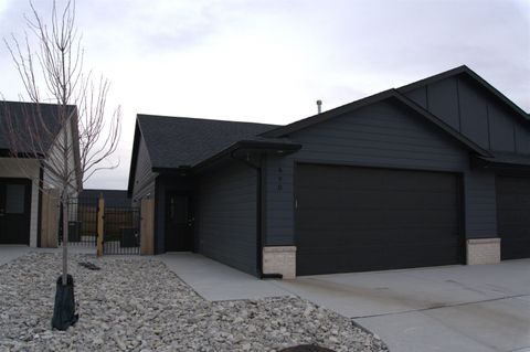 Multifamily For Sale - 490 E Hayes St<br/> Valley Center, KS 67147