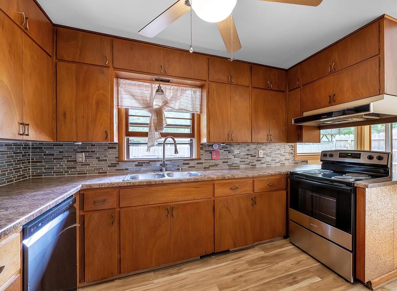 811 N Westlink Ave, Wichita, Virginia image 11