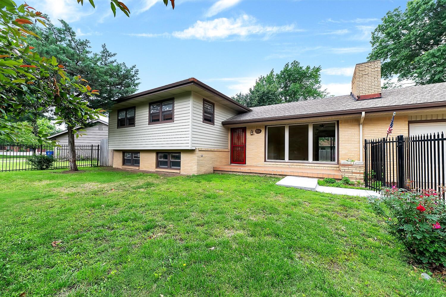 811 N Westlink Ave, Wichita, Virginia image 3