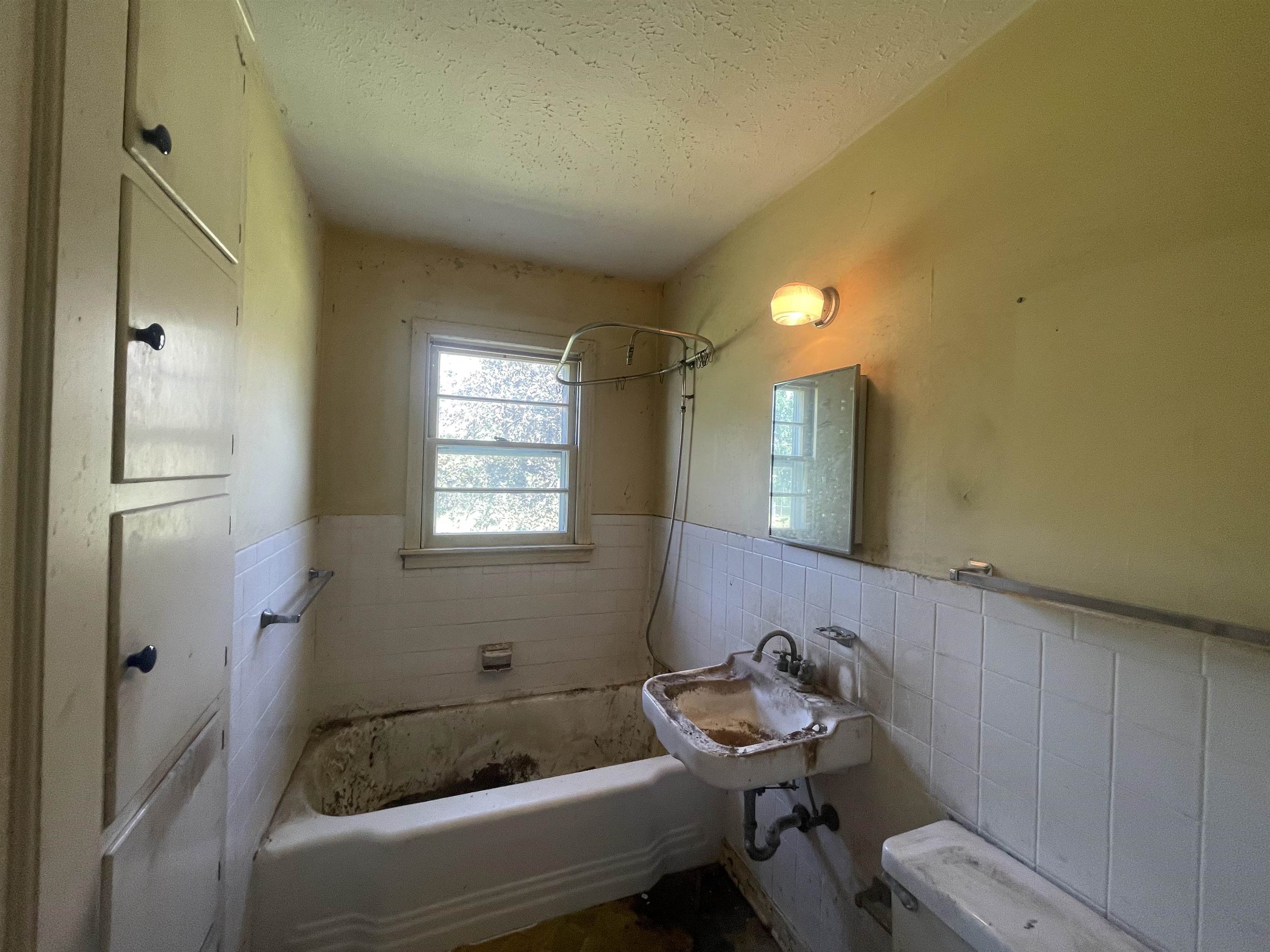 866 Seneca Ave, Salina, Kansas image 10