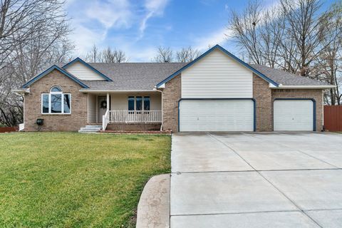 Photo of 15509 W McCormick Ave, Goddard, KS 67052 (MLS # 669269)
