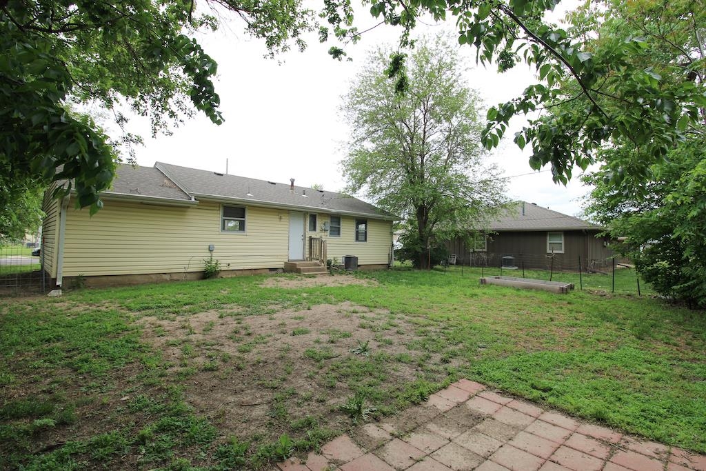 540 Montrose St, Salina, Kansas image 10