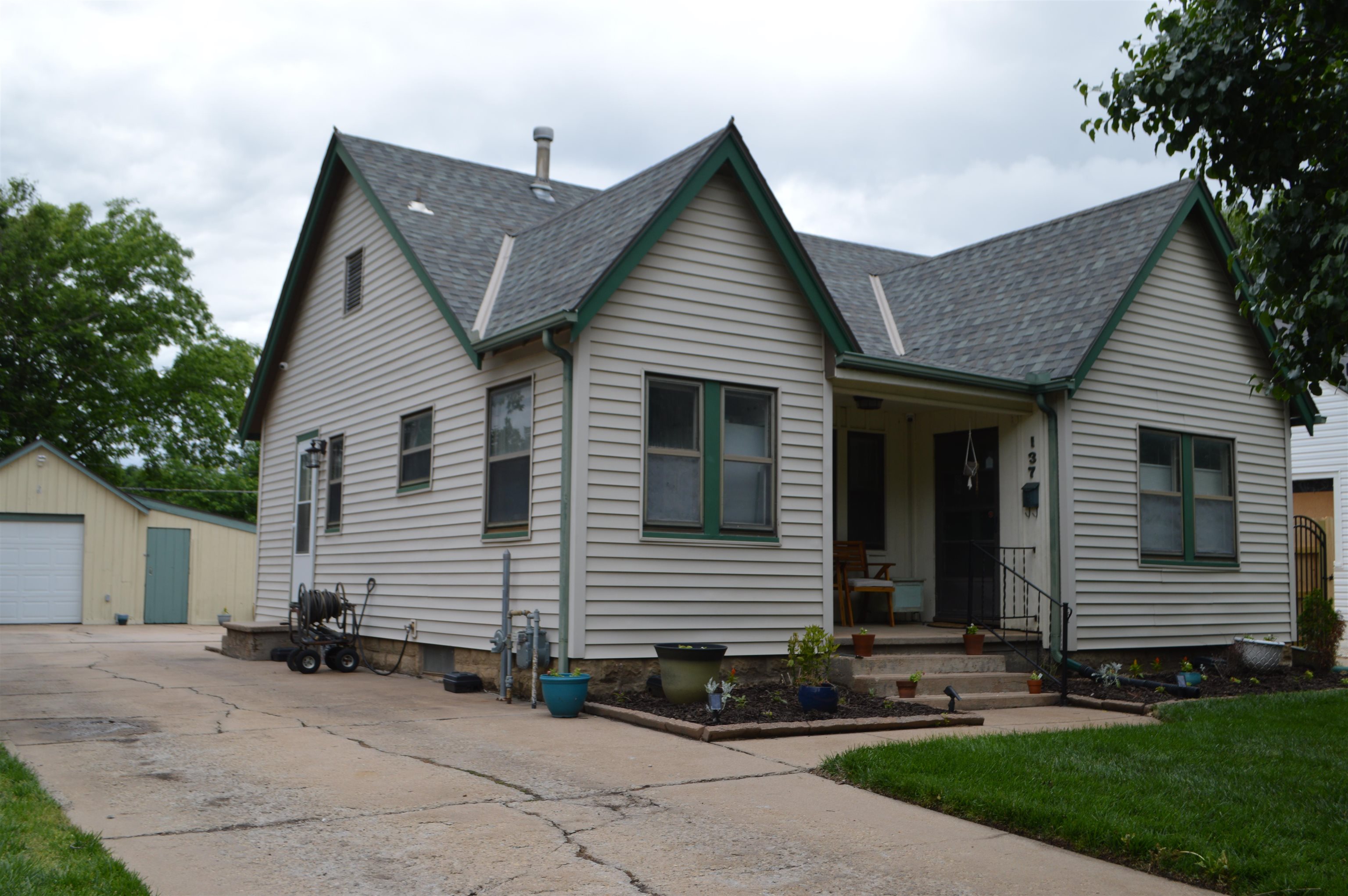 137 N Richmond Ave, Wichita, Virginia image 1