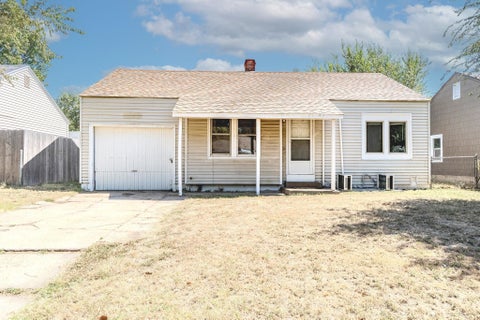 Homes For Sale - 2334 S Ida St<br/> Wichita, KS 67211