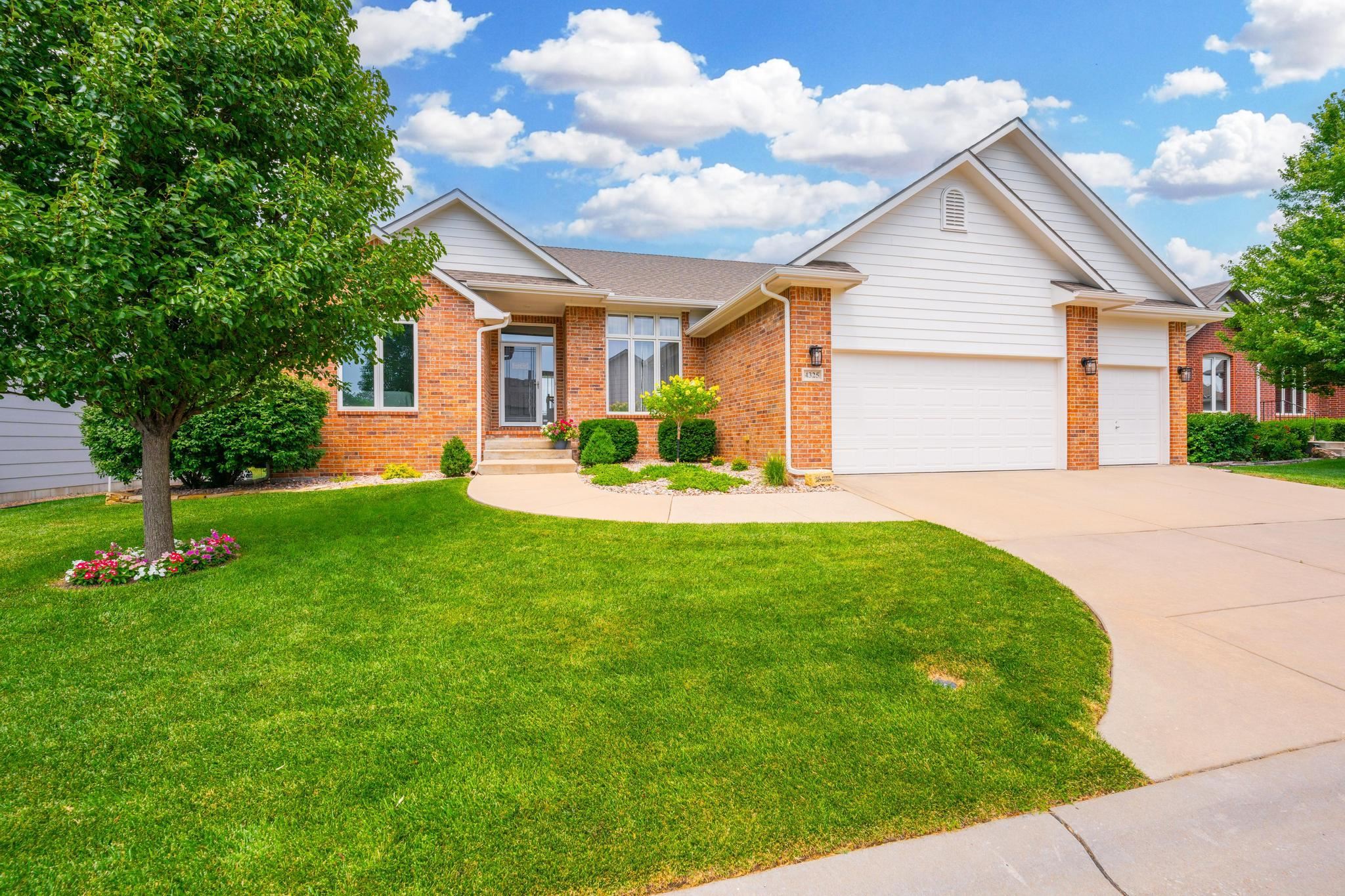4325 N Cherry Hill St, Wichita, Virginia image 1
