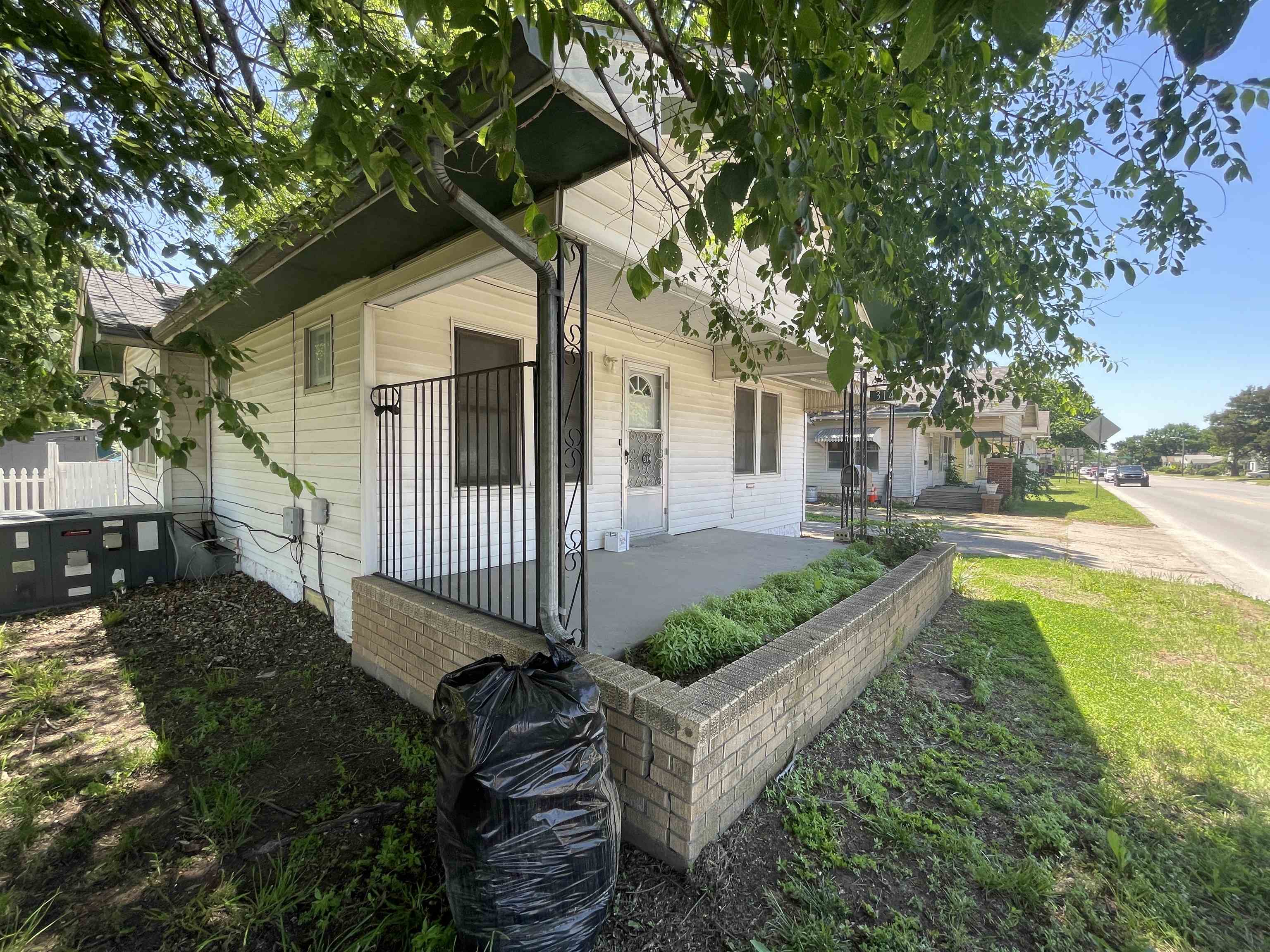 314 E 15th St, Wellington, Kansas image 4