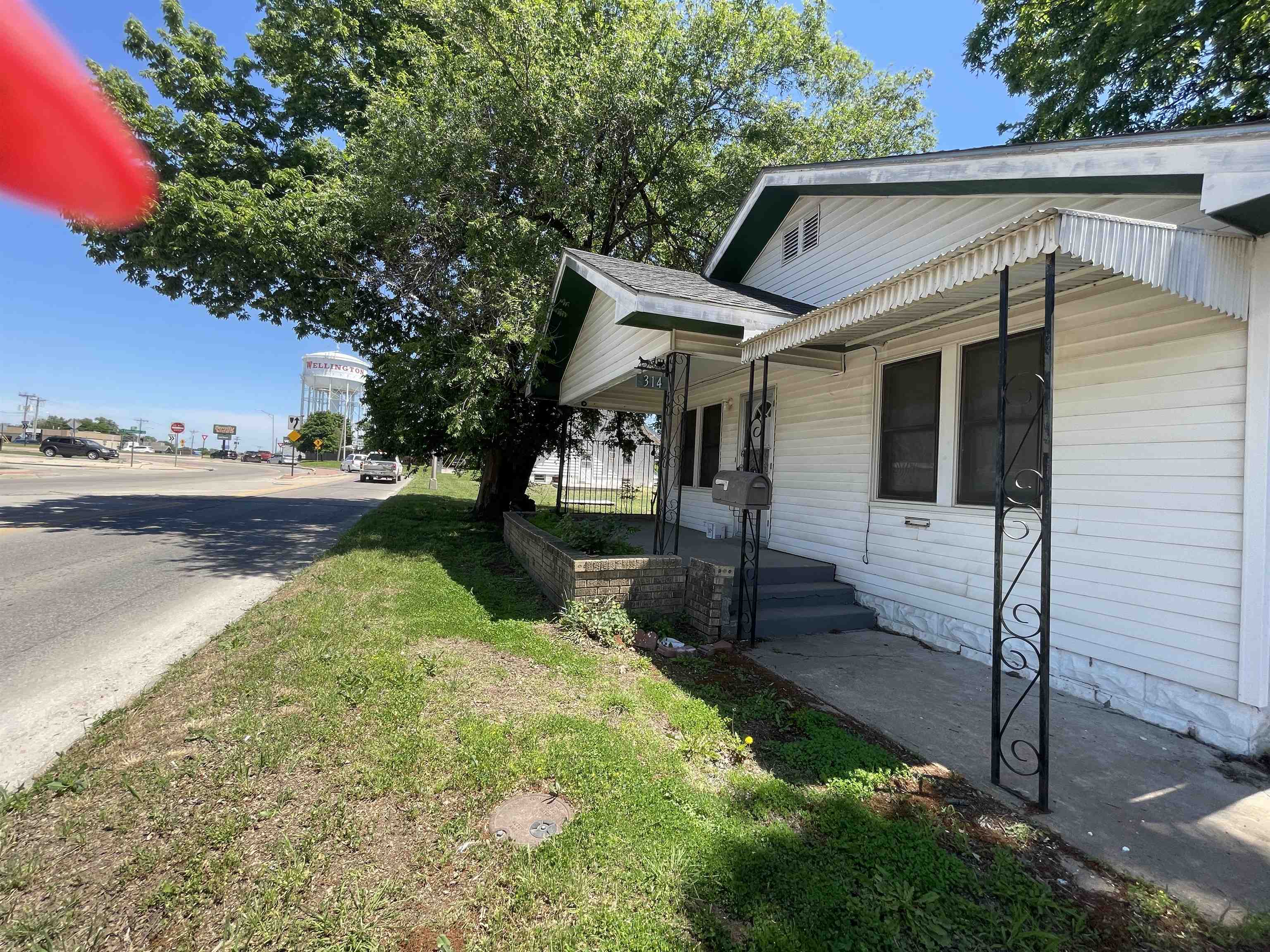314 E 15th St, Wellington, Kansas image 5