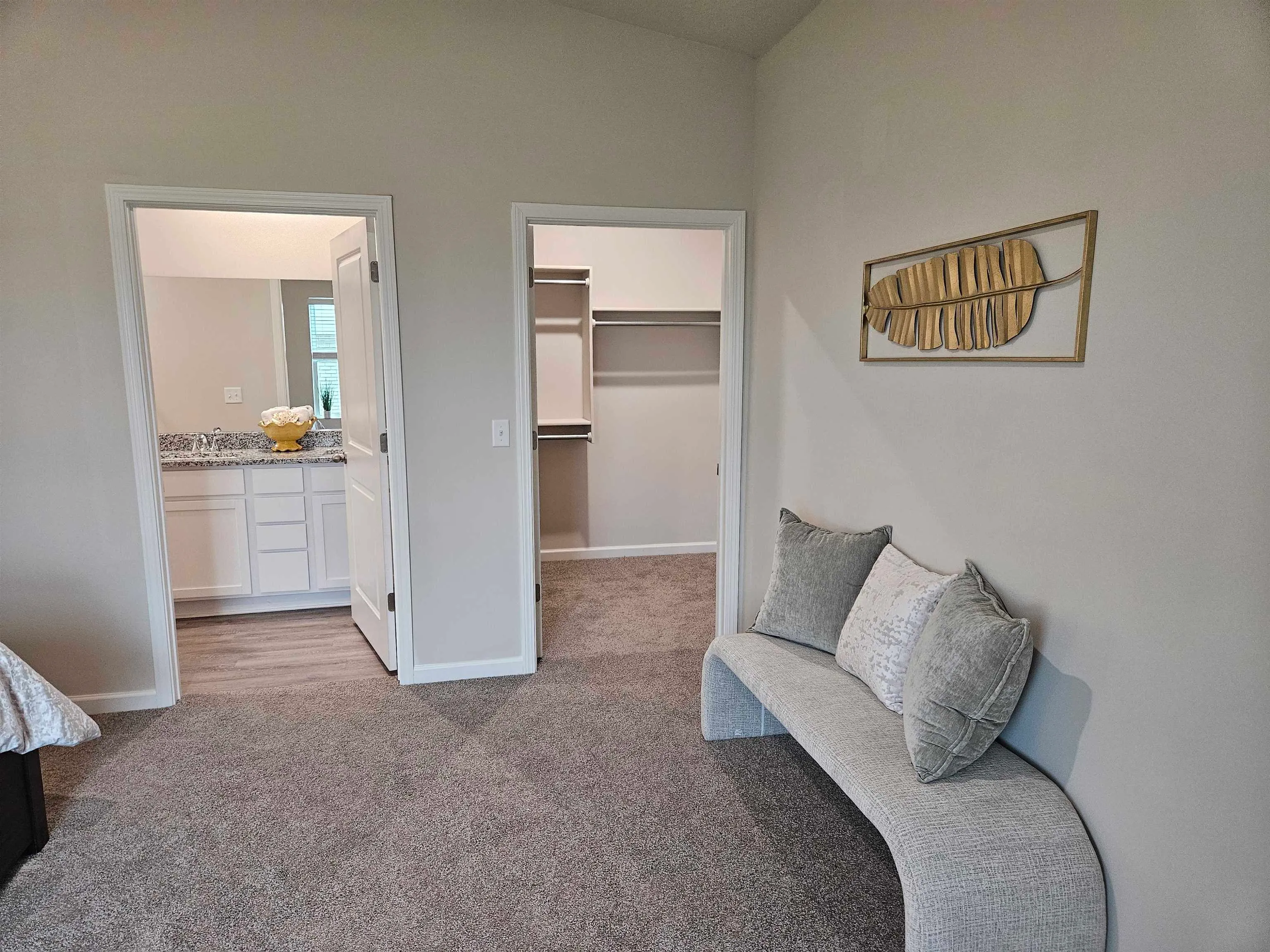 Garden Plain, Kansas 67050, United States, 4 Bedrooms Bedrooms, ,2 BathroomsBathrooms,Residential,Pending,47204