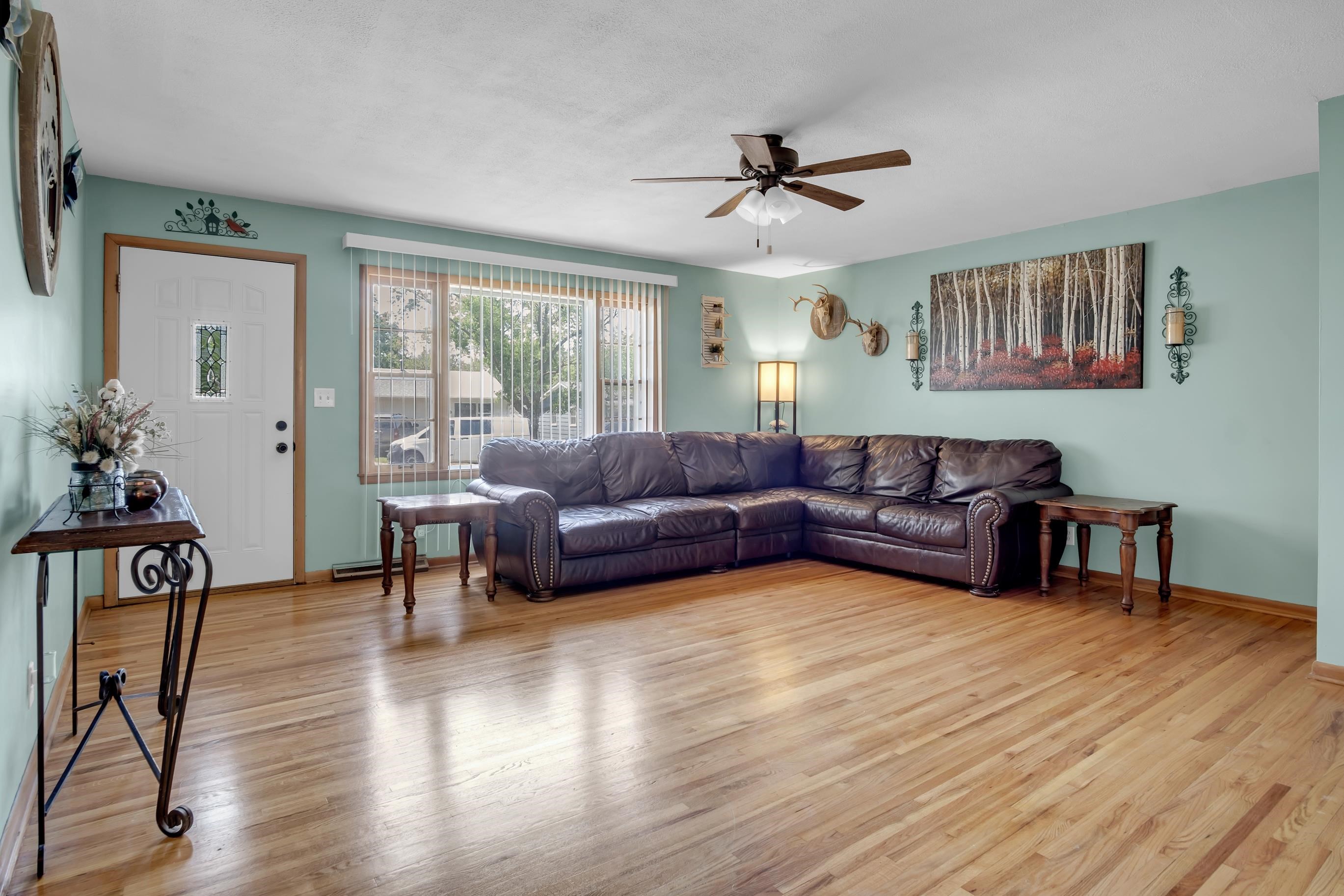 1004 S Poplar St, Newton, Kansas image 4