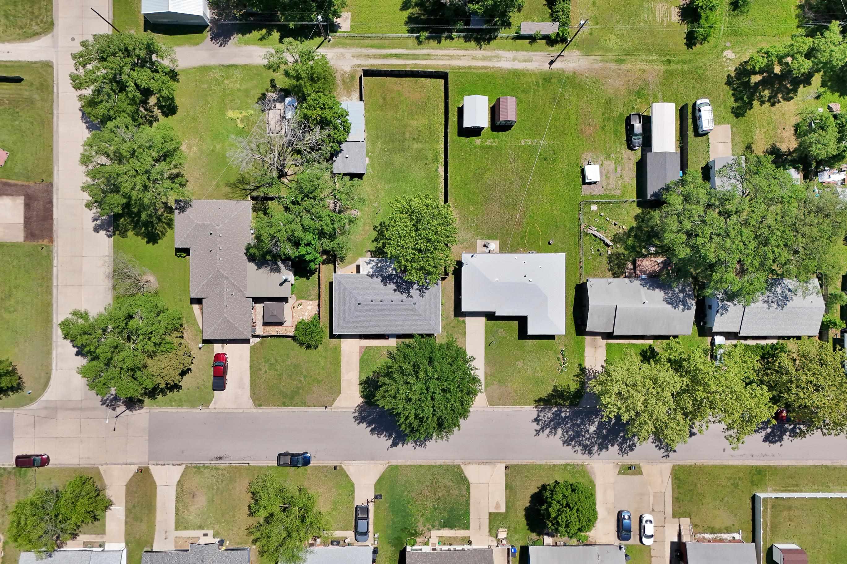 1004 S Poplar St, Newton, Kansas image 31