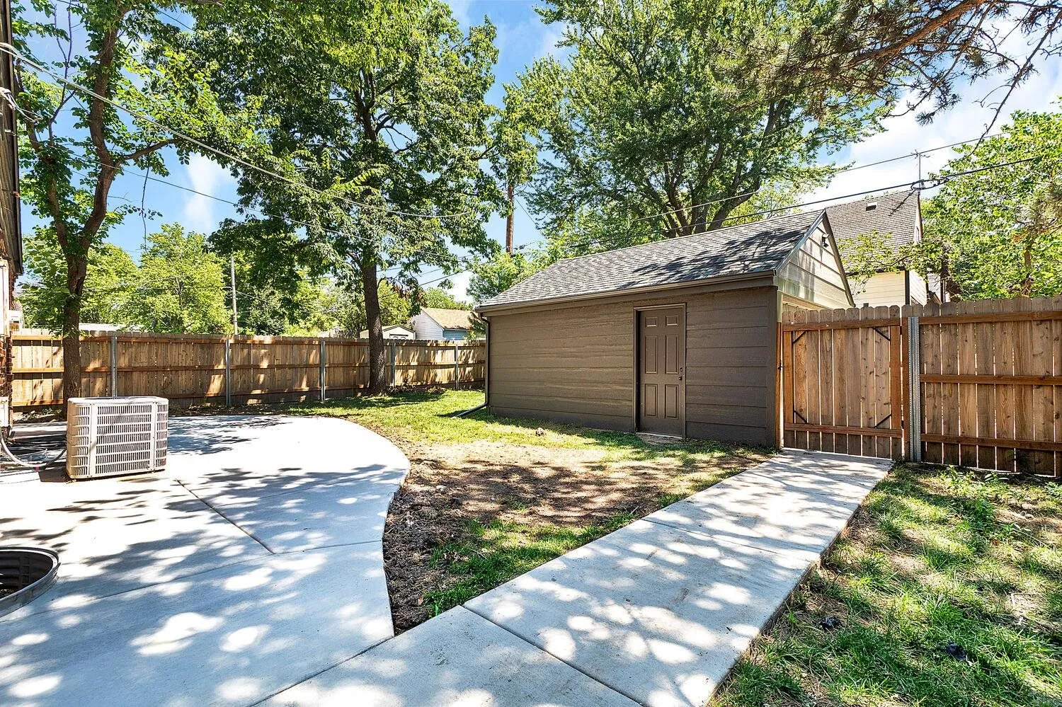 Wichita, Kansas 67208, United States, 3 Bedrooms Bedrooms, ,3 BathroomsBathrooms,Residential,Active,169204