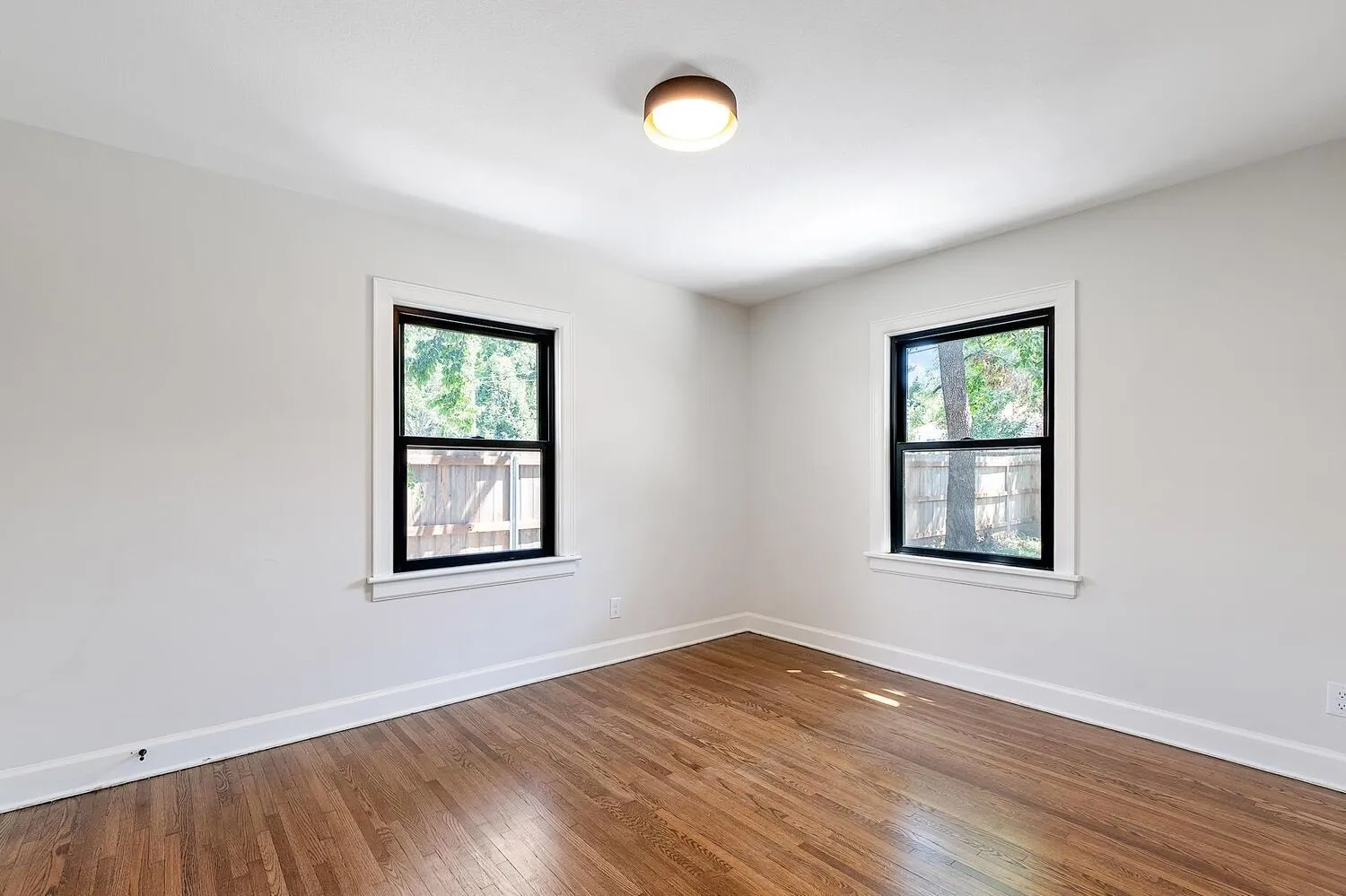 Wichita, Kansas 67208, United States, 3 Bedrooms Bedrooms, ,3 BathroomsBathrooms,Residential,Active,169204