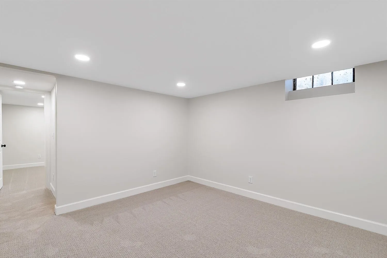 Wichita, Kansas 67208, United States, 3 Bedrooms Bedrooms, ,3 BathroomsBathrooms,Residential,Active,169204