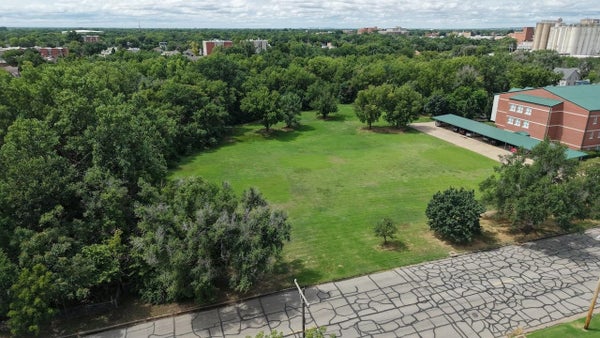 0000 E ELM, SALINA, KS 67401 - Image bfbaa3a85fa0d08e615c326467beb317/3689638581