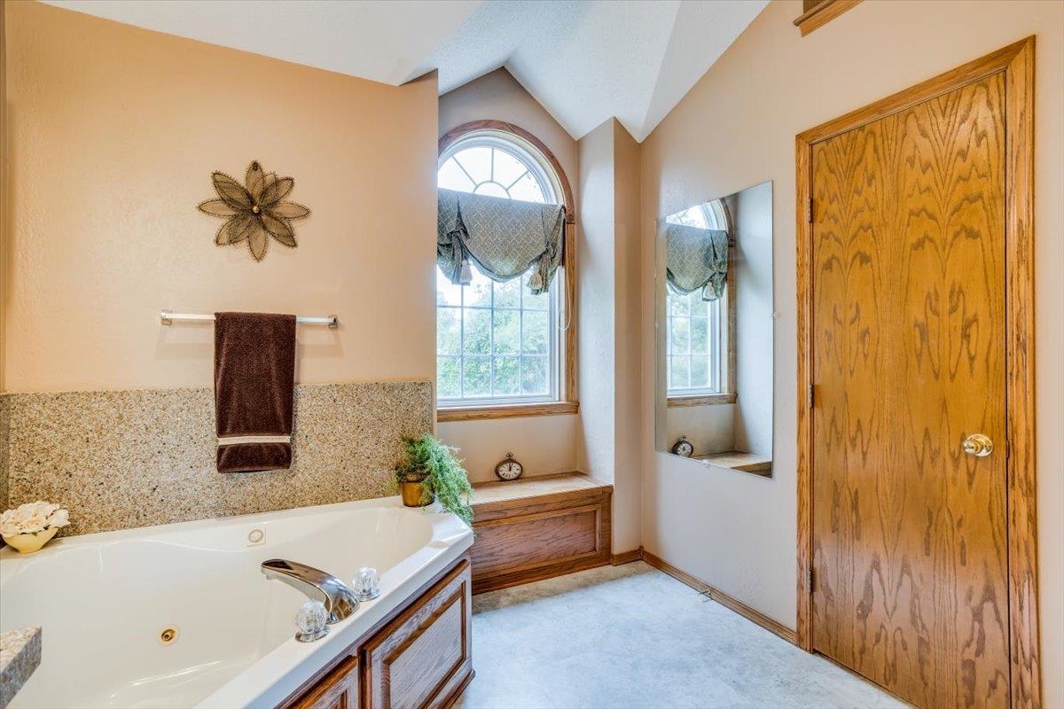 313 Cypress Ct, Andover, Kansas image 19