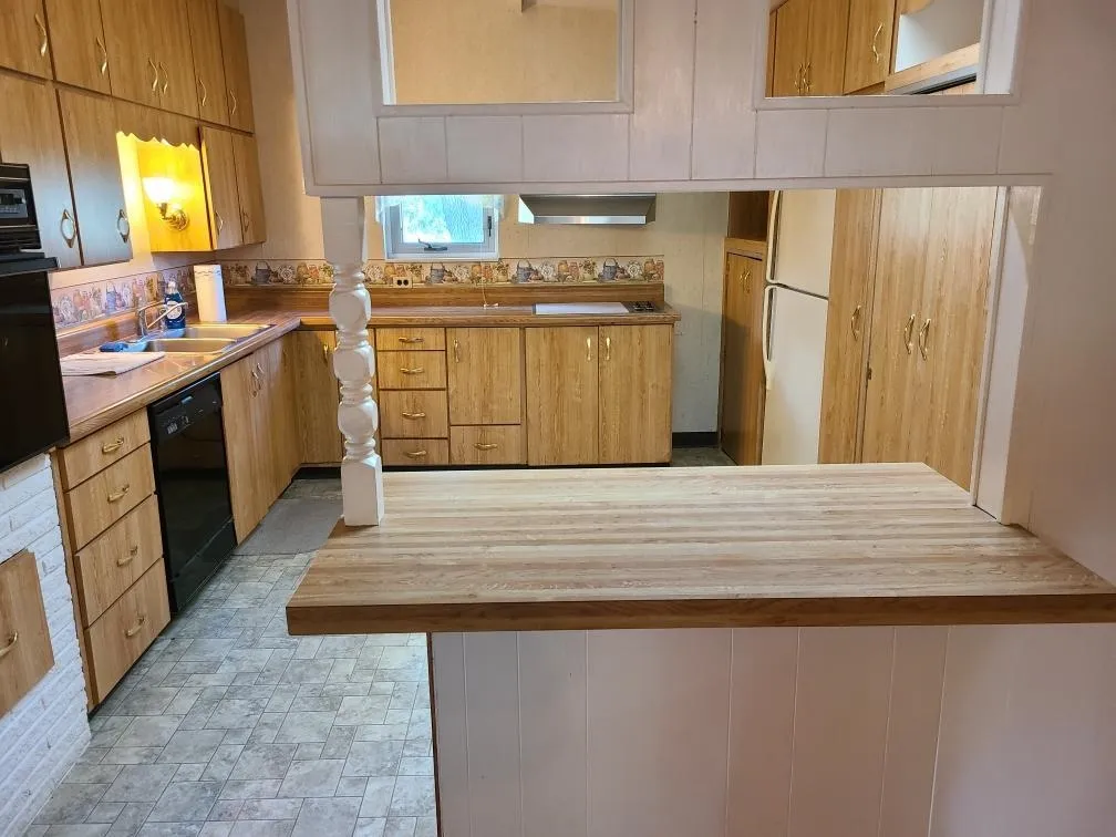 Winfield, Kansas 67156, United States, 3 Bedrooms Bedrooms, ,2 BathroomsBathrooms,Residential,Active,227093