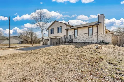 1739 S Cranbrook Ct, Wichita, KS 67207 - MLS#: 651152