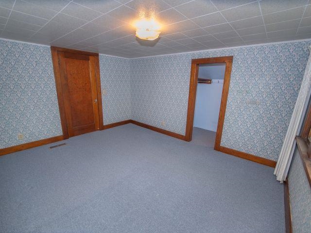 205 S Lincoln St, Hillsboro, Kansas image 24