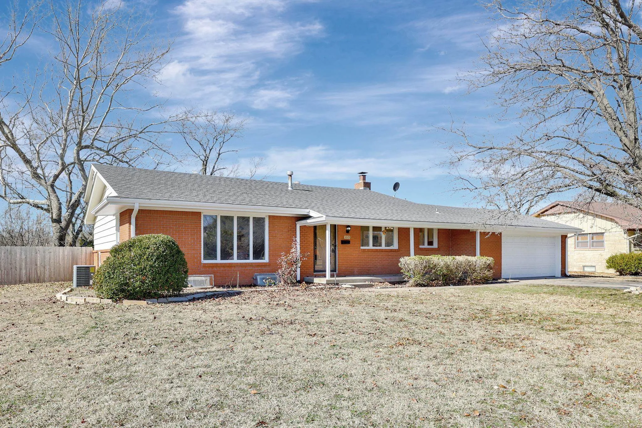 Wichita, Kansas 67203, United States, 4 Bedrooms Bedrooms, ,2 BathroomsBathrooms,Residential,Active,92284