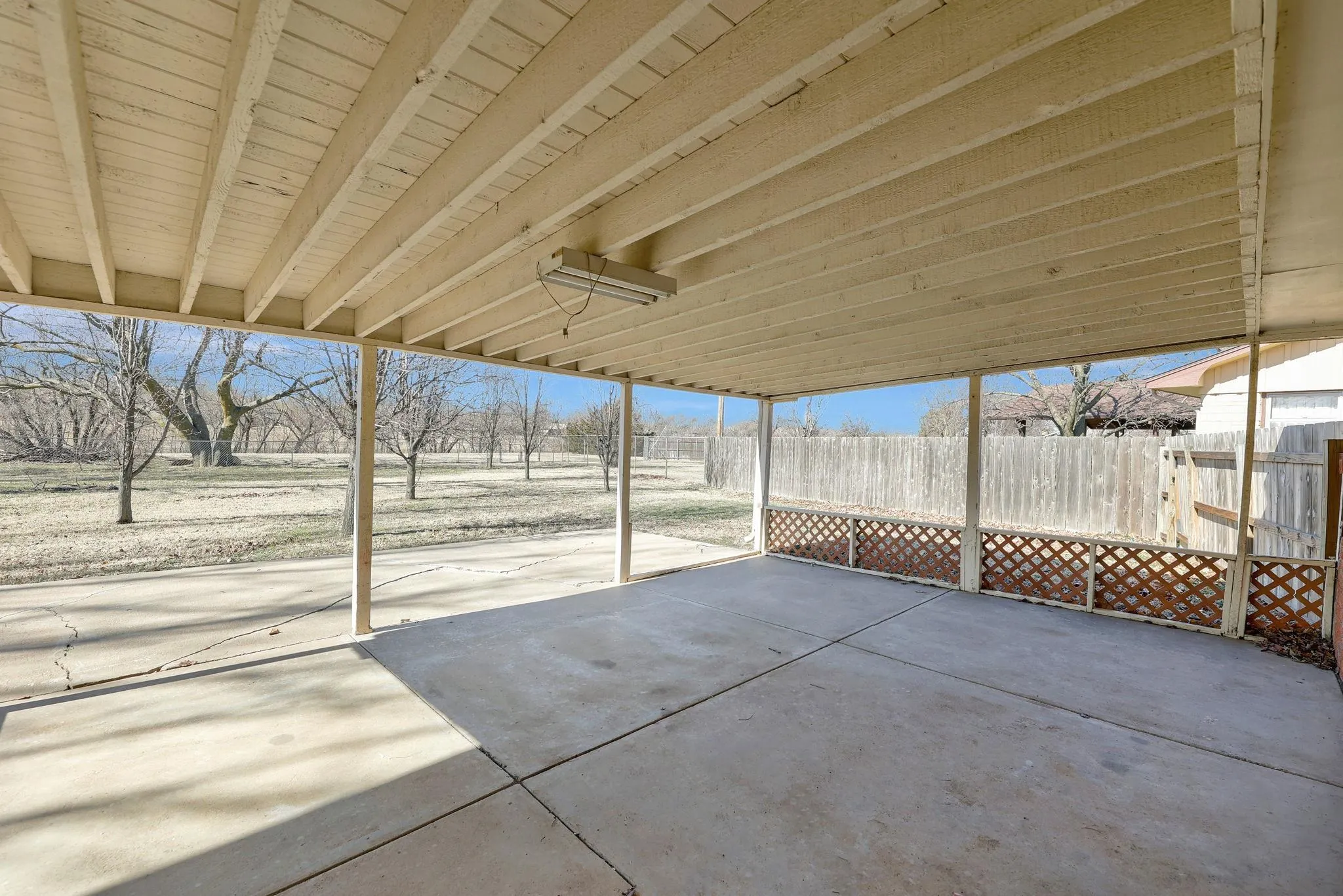 Wichita, Kansas 67203, United States, 4 Bedrooms Bedrooms, ,2 BathroomsBathrooms,Residential,Active,92284