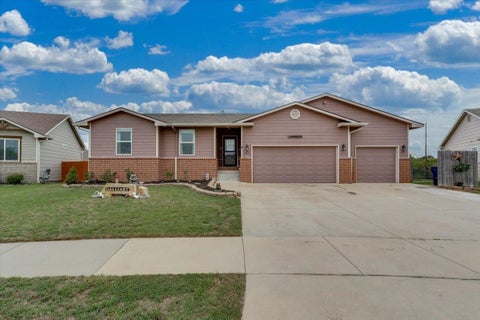 Homes For Sale - 744 N Wakefield<br/> Sedgwick County, Valley Center, KS 67147