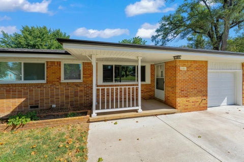 Homes For Sale - 920 W 52nd St<br/> Sedgwick County, Wichita, KS 67217