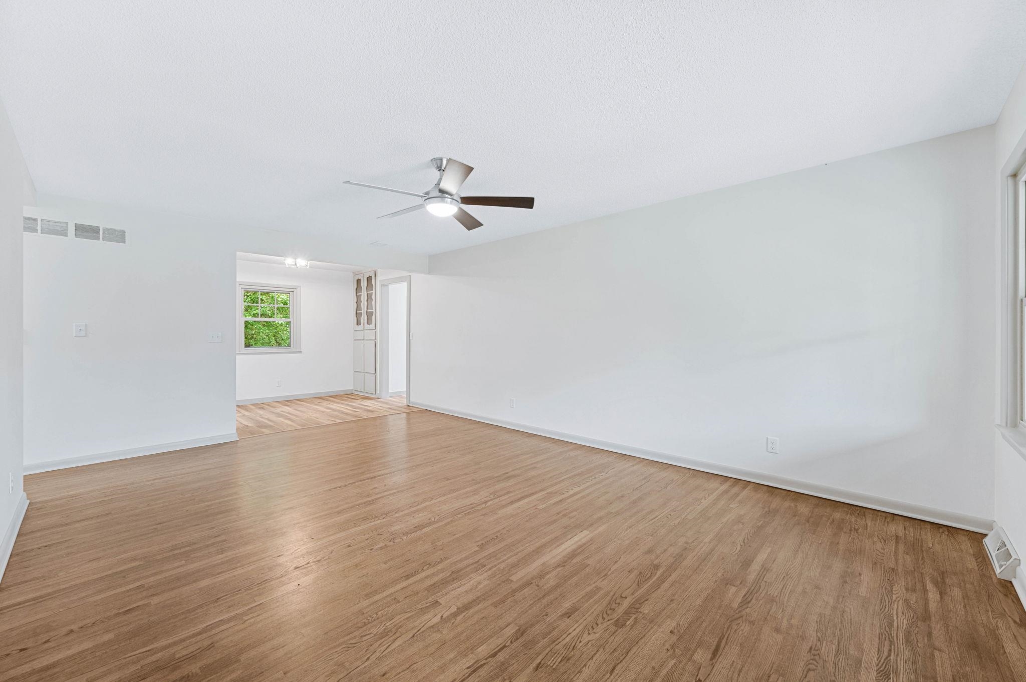 1009 S Eastern St, Wichita, Kansas image 3
