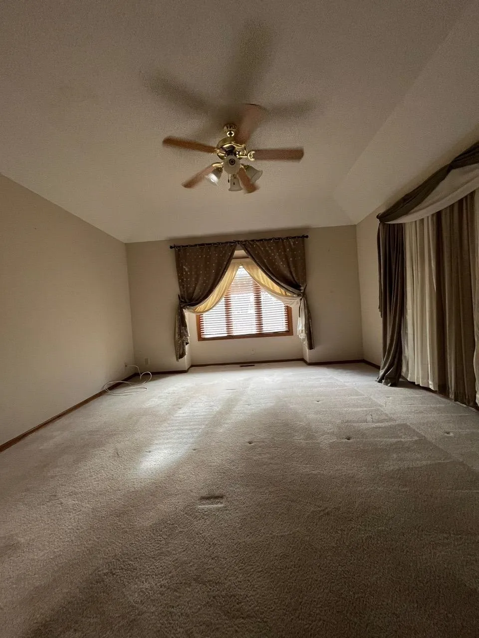 Wichita, Kansas 67206, United States, 4 Bedrooms Bedrooms, ,3 BathroomsBathrooms,Residential,Active,100476