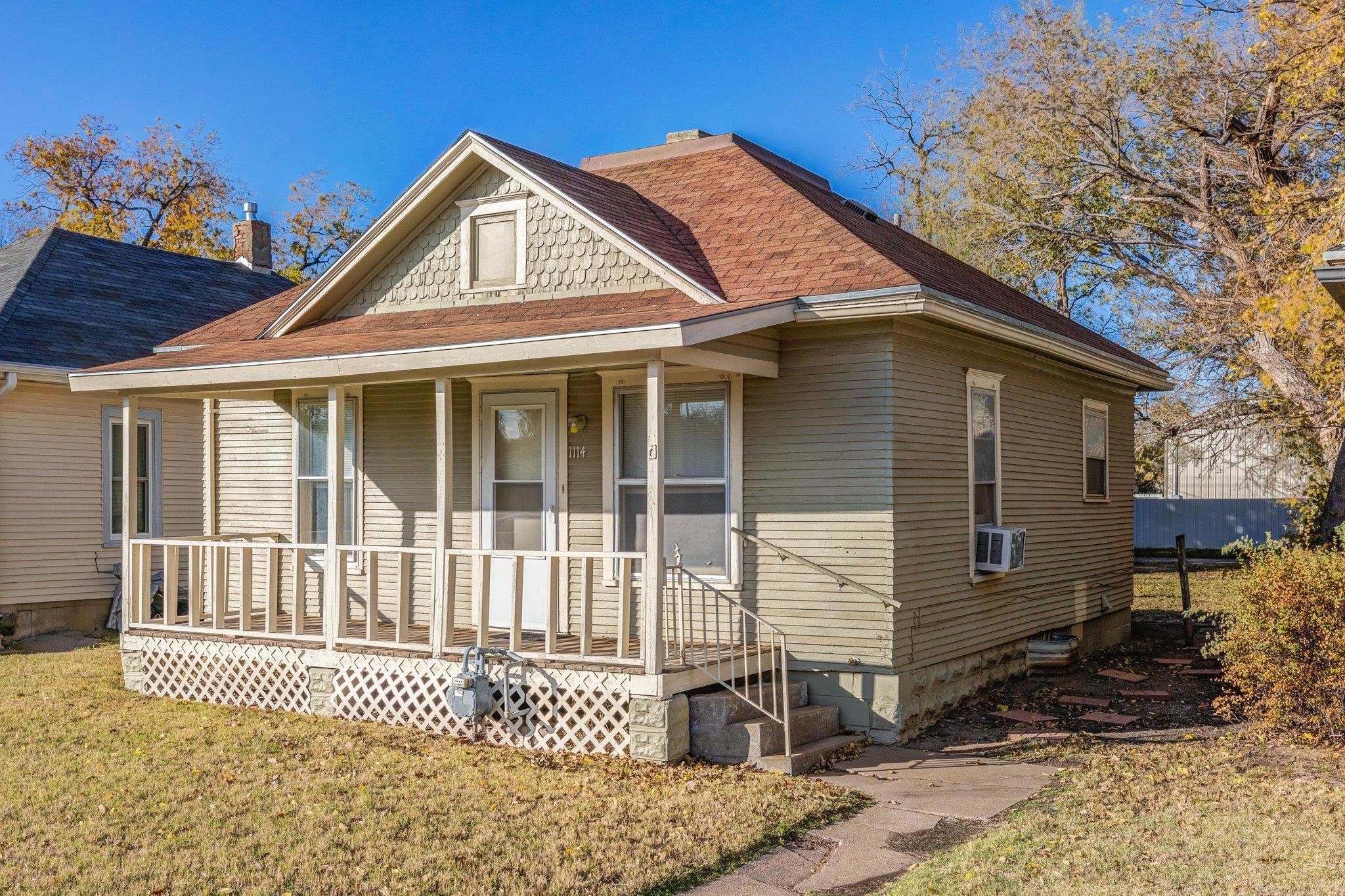 1114 Park St, Salina, Kansas image 2