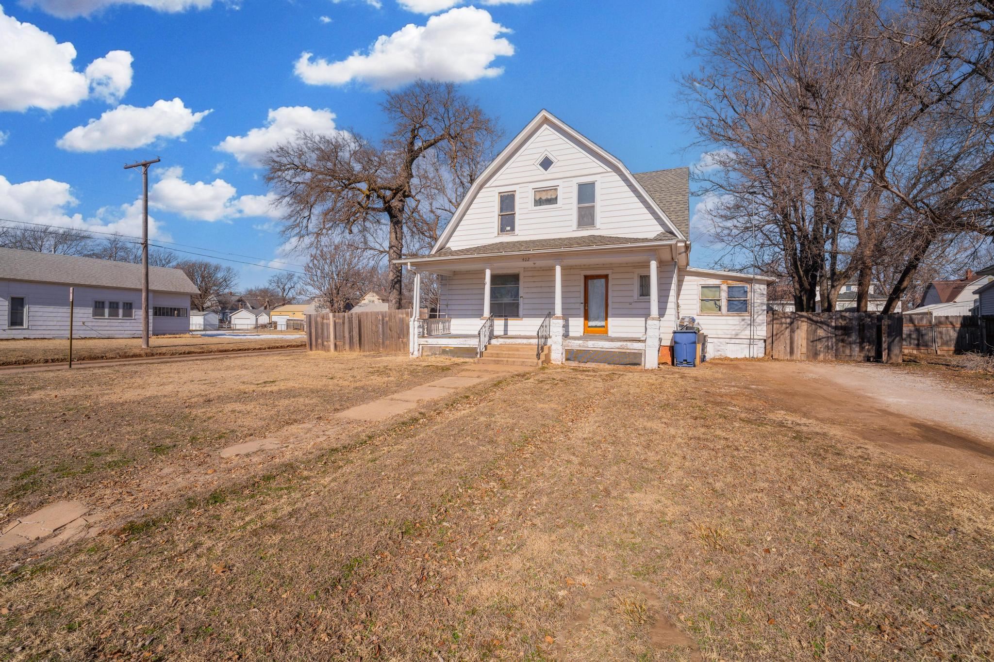 402 E B Ave, Kingman, Kansas image 1