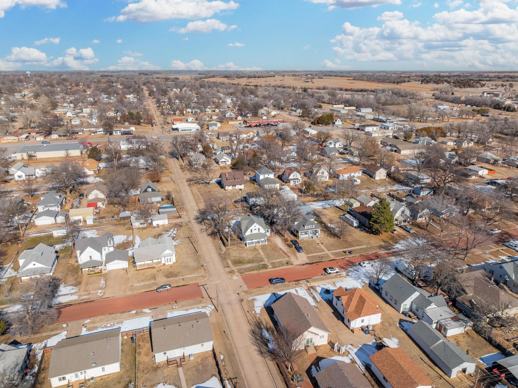 402 E B Ave, Kingman, Kansas image 36