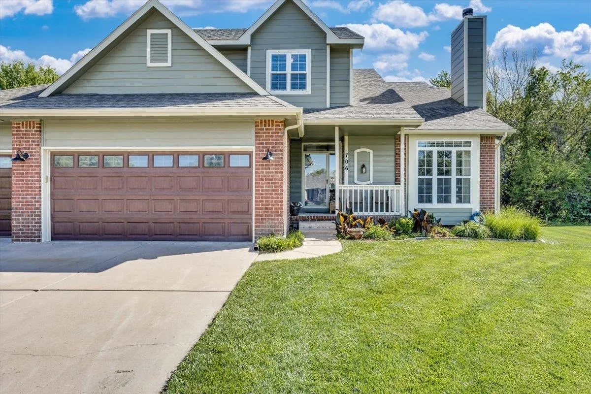 Derby, Kansas 67037, United States, 3 Bedrooms Bedrooms, ,3 BathroomsBathrooms,Residential,Pending,124166