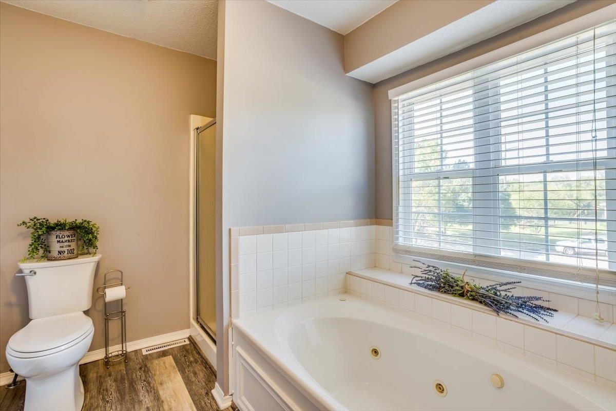 706 E Wahoo Cir, Derby, Kansas image 24