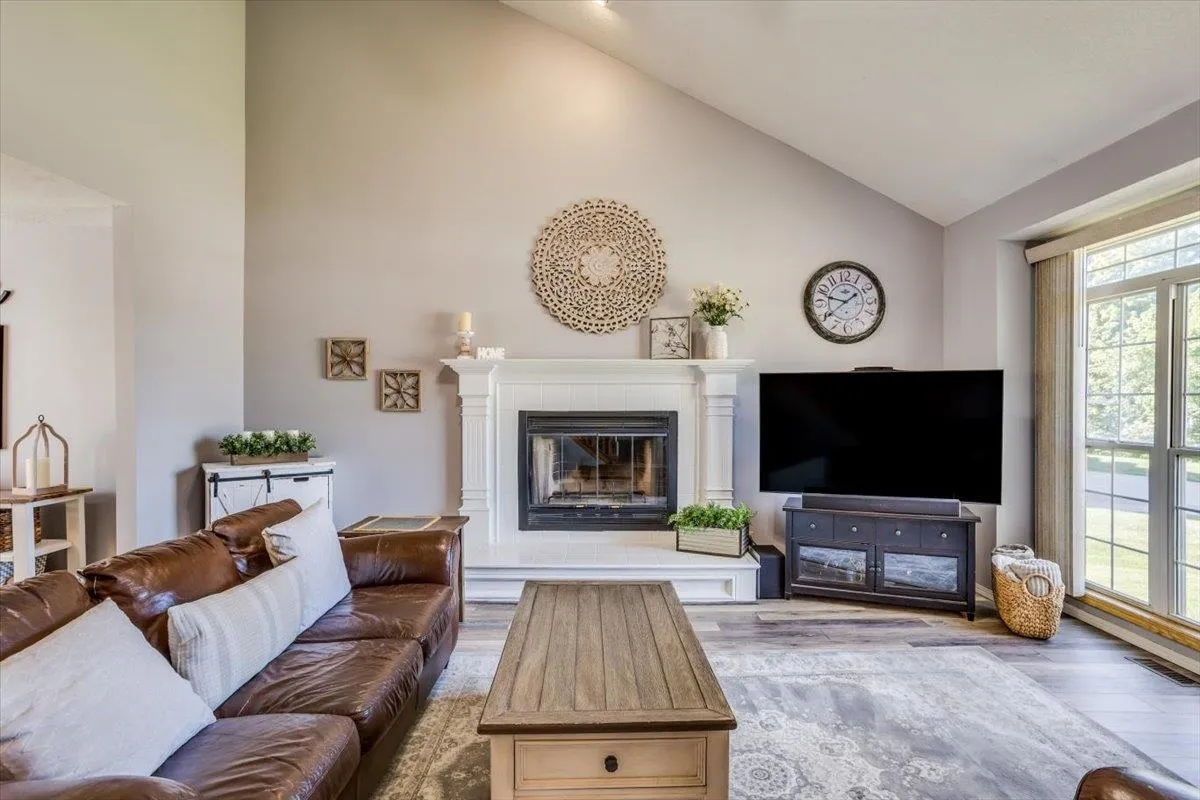 Derby, Kansas 67037, United States, 3 Bedrooms Bedrooms, ,3 BathroomsBathrooms,Residential,Pending,124166