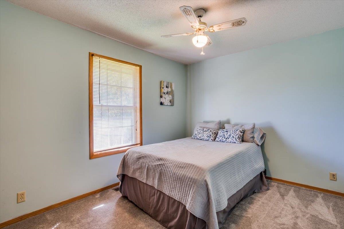 706 E Wahoo Cir, Derby, Kansas image 26