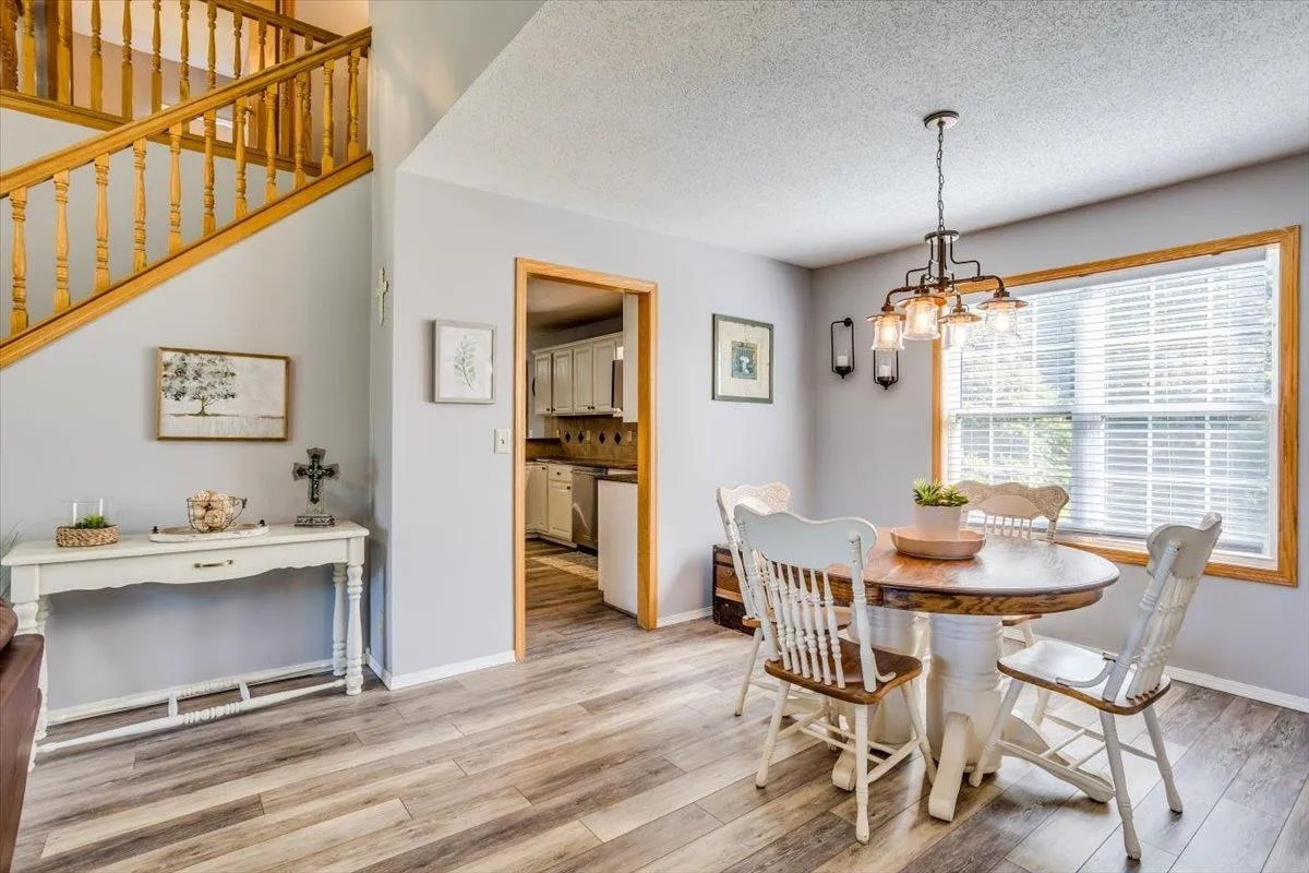 Derby, Kansas 67037, United States, 3 Bedrooms Bedrooms, ,3 BathroomsBathrooms,Residential,Pending,124166