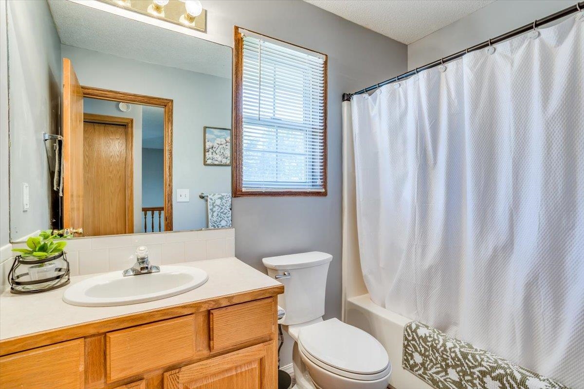 706 E Wahoo Cir, Derby, Kansas image 27