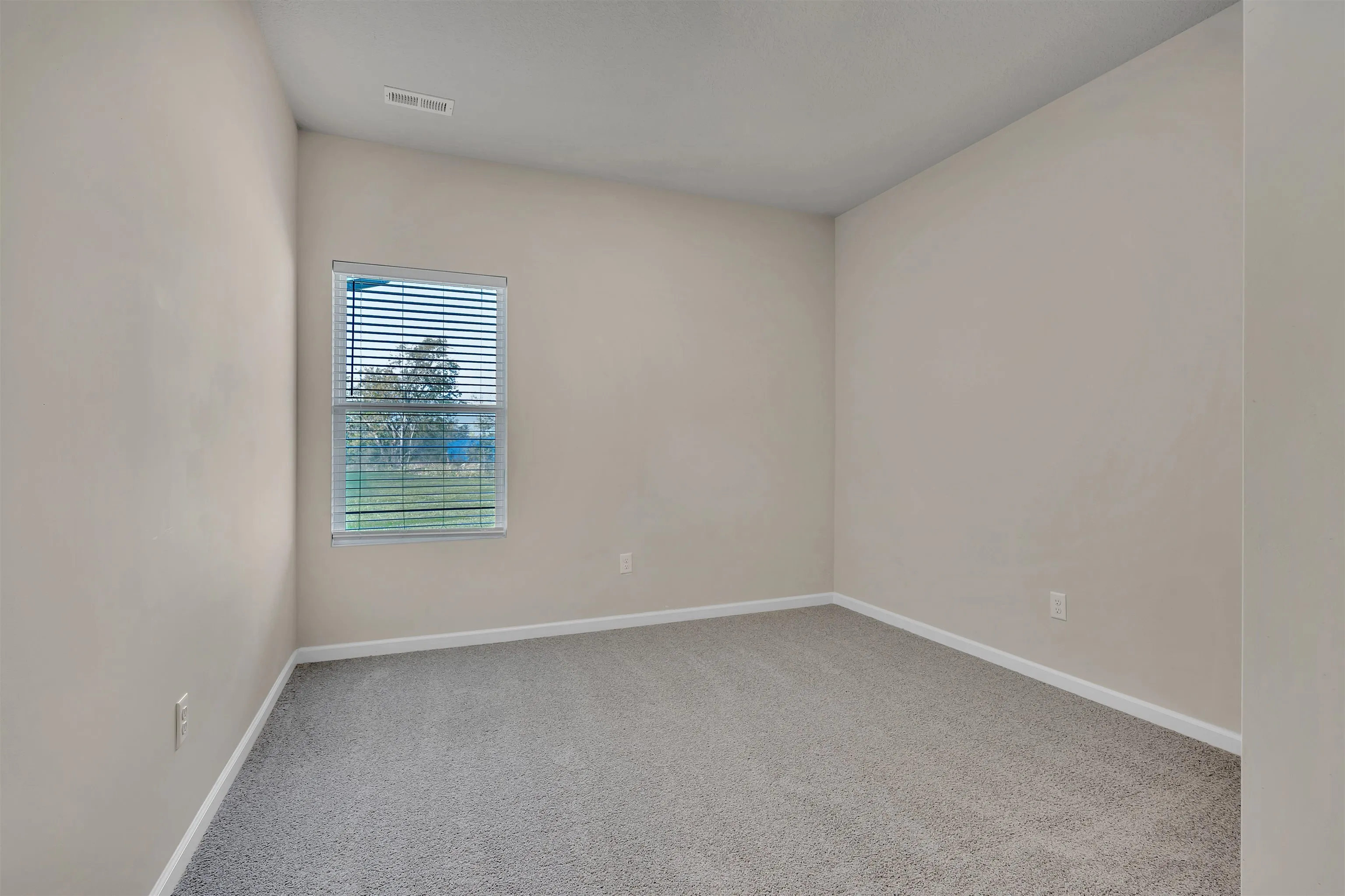 Valley Center, Kansas 67147, United States, 4 Bedrooms Bedrooms, ,2 BathroomsBathrooms,Residential,Active,47168