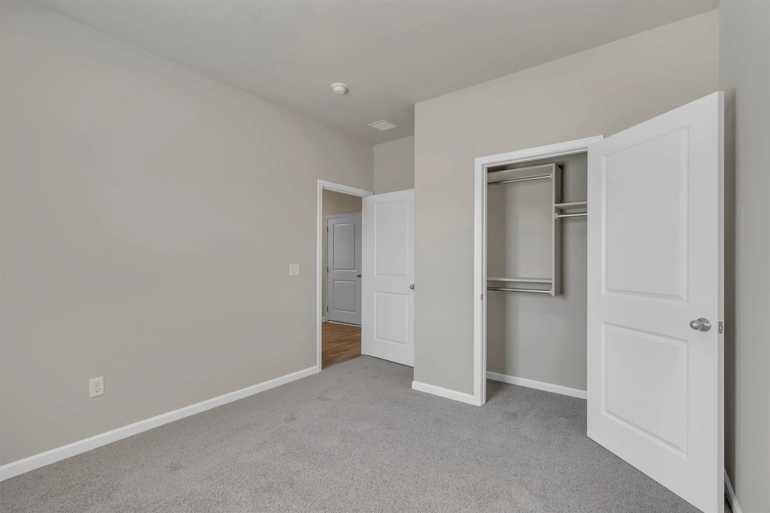 Valley Center, Kansas 67147, United States, 4 Bedrooms Bedrooms, ,2 BathroomsBathrooms,Residential,Active,47168