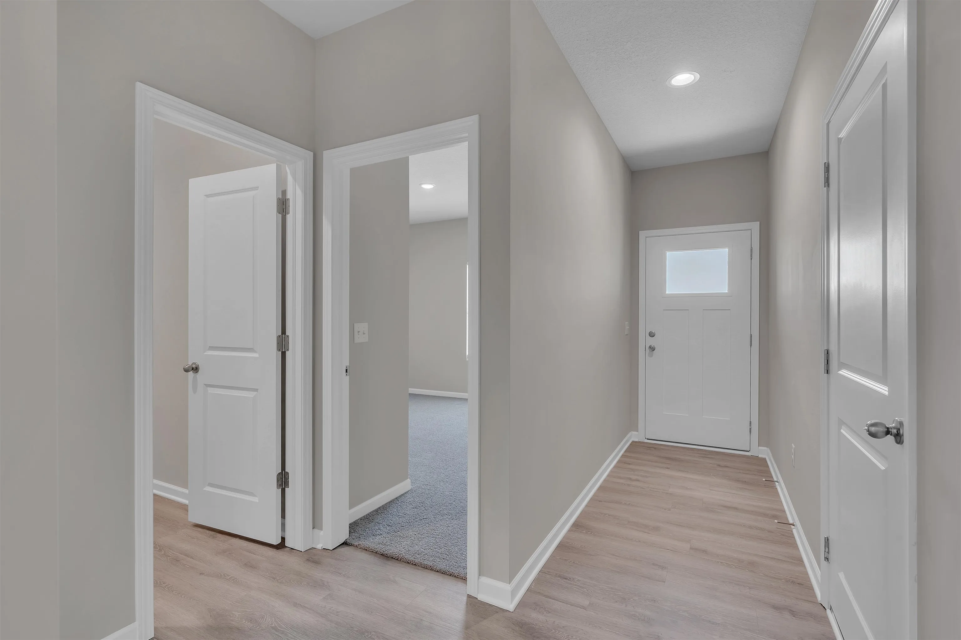 Valley Center, Kansas 67147, United States, 4 Bedrooms Bedrooms, ,2 BathroomsBathrooms,Residential,Active,47168