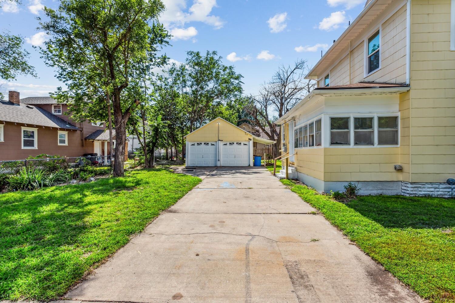 Wichita, Kansas 67213, United States, 4 Bedrooms Bedrooms, ,2 BathroomsBathrooms,Residential,Pending,52629