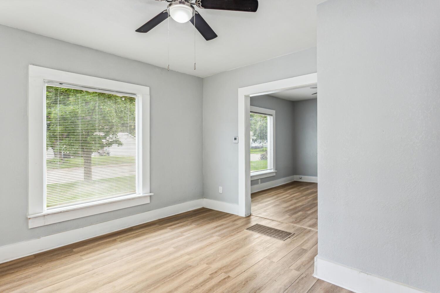 Wichita, Kansas 67213, United States, 4 Bedrooms Bedrooms, ,2 BathroomsBathrooms,Residential,Pending,52629